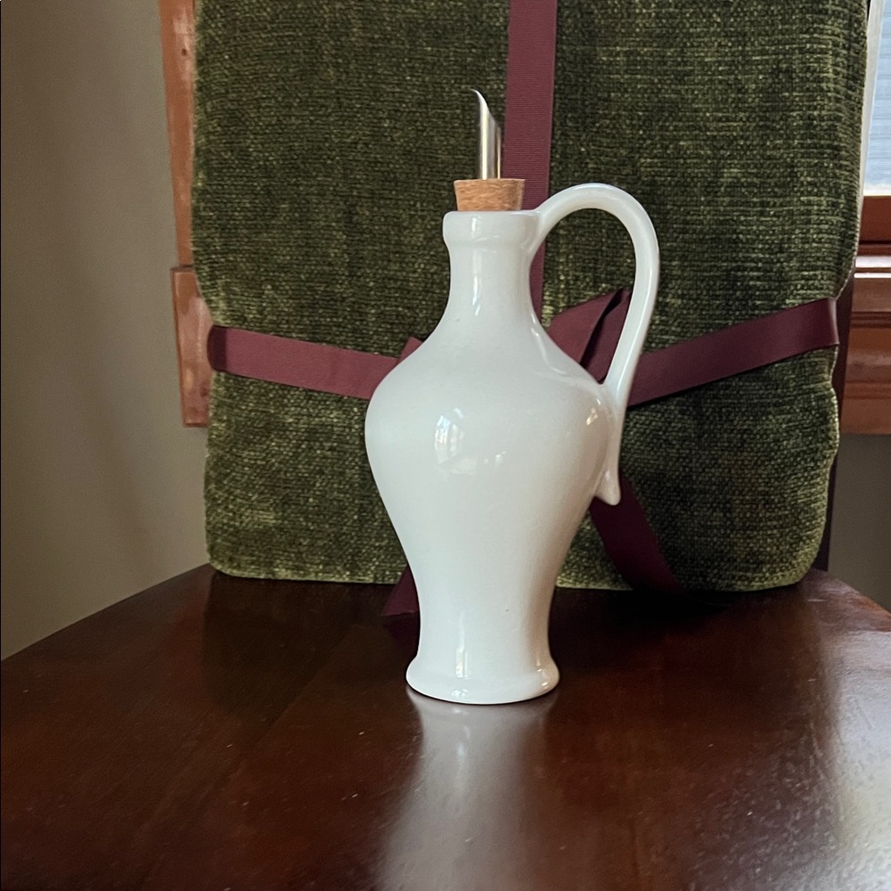 White Ceramic Olive Oil Cruet with Pour Spout - Home Kitchen